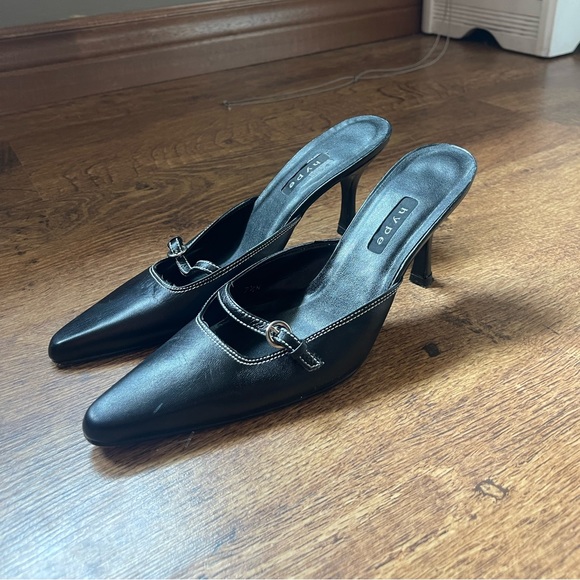 Black Kitten Heel - Size 7 1/2 - Picture 2 of 4